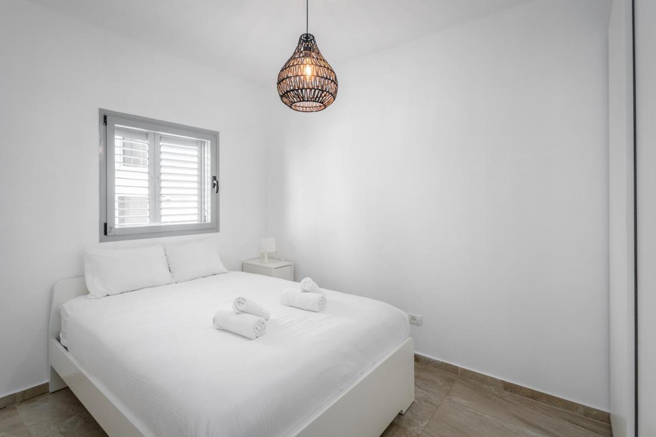 3 Bedrooms Apt Balcony & Parking Near Banana Beach Tel Aviv-Jaffa Exterior foto